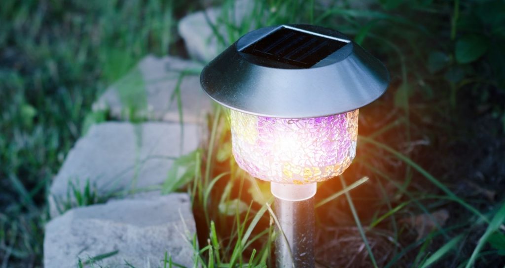 Best Solar Lights For Cold Climates